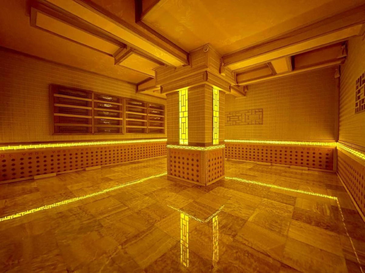 פאטאיה The Golden Ville Boutique Hotel And Spa מראה חיצוני תמונה