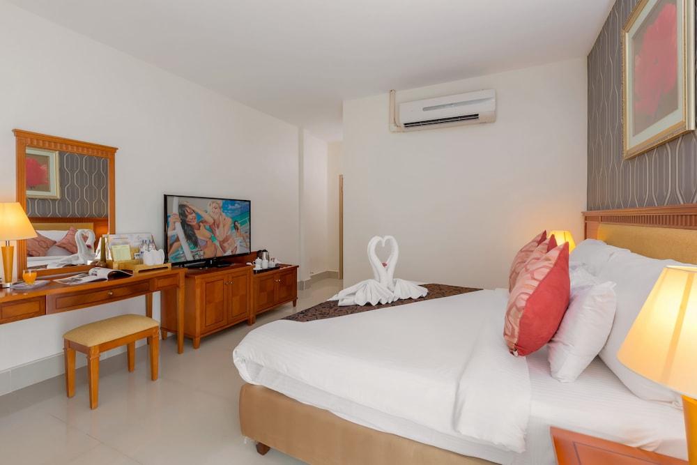 פאטאיה The Golden Ville Boutique Hotel And Spa מראה חיצוני תמונה