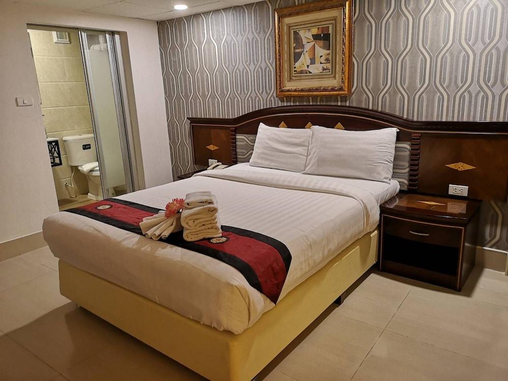 פאטאיה The Golden Ville Boutique Hotel And Spa מראה חיצוני תמונה